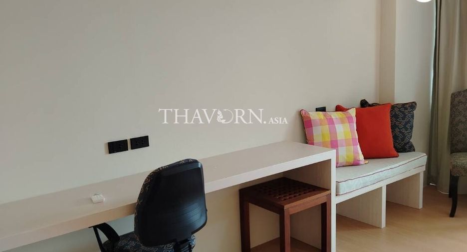 For sale studio condo in Pratumnak, Pattaya