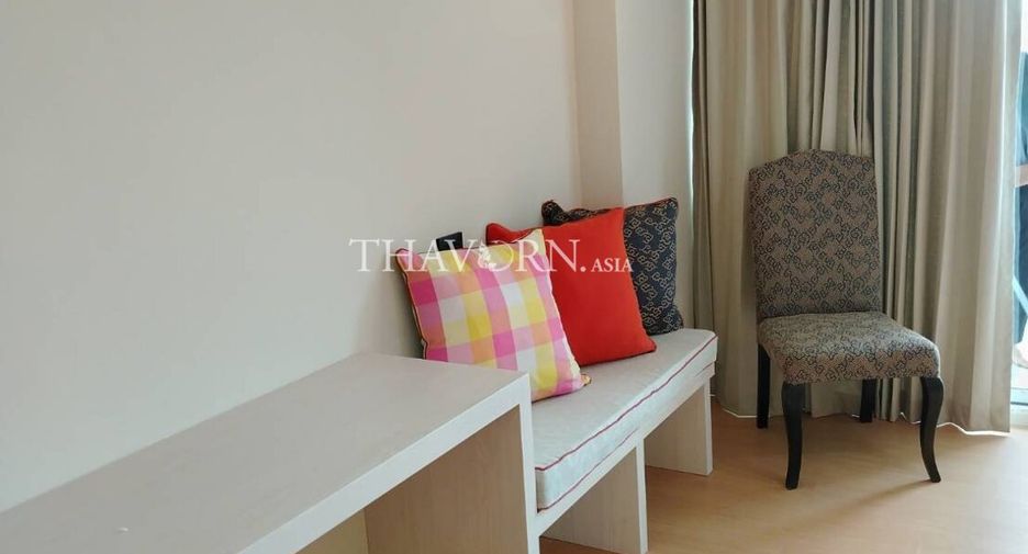 For sale studio condo in Pratumnak, Pattaya