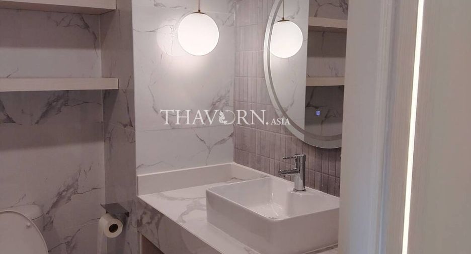 For sale studio condo in Pratumnak, Pattaya