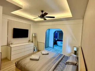 For rent 4 bedrooms villa in Mueang Phuket, Phuket