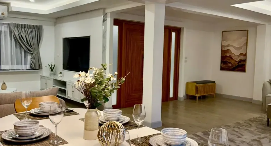 Villa en alquiler de 4 habitaciones en Mueang Phuket, Phuket