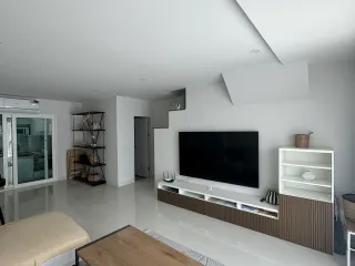 For rent 3 bedrooms townhouse in Mueang Phuket, Phuket