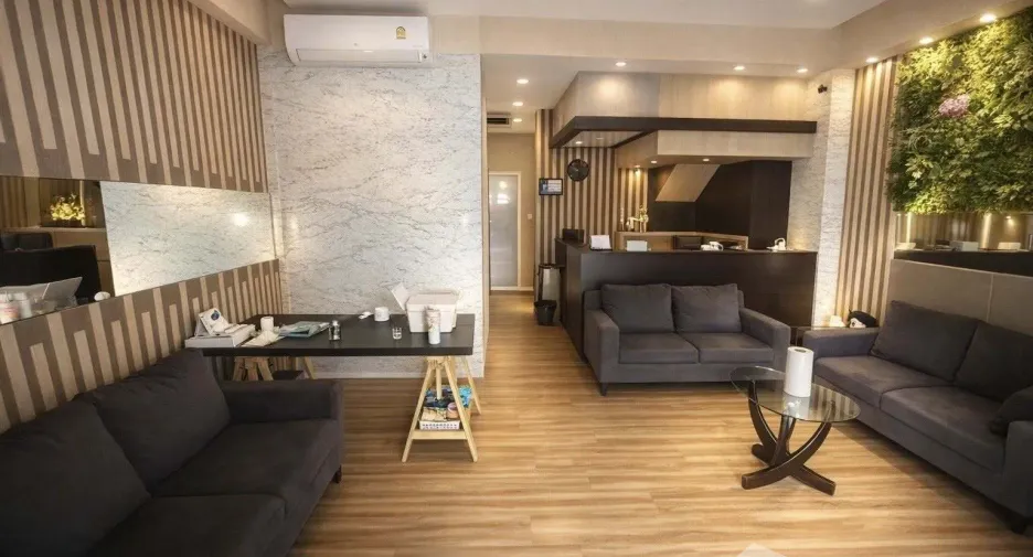 For sale and for rent office in Yan Nawa, Bangkok