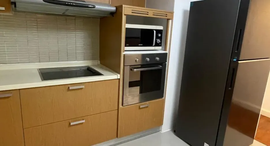 For rent 2 bedrooms condo in Sathon, Bangkok