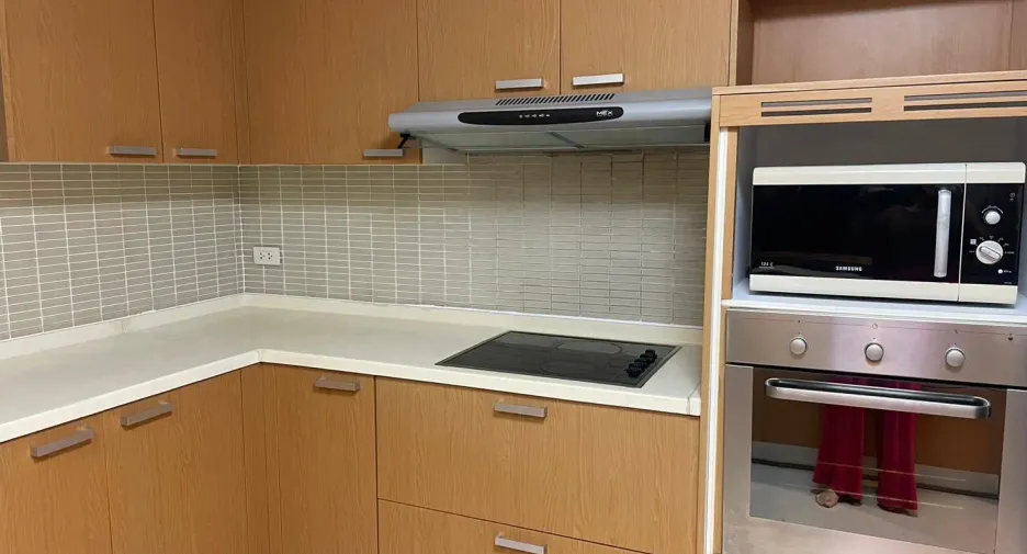 For rent 2 bedrooms condo in Sathon, Bangkok