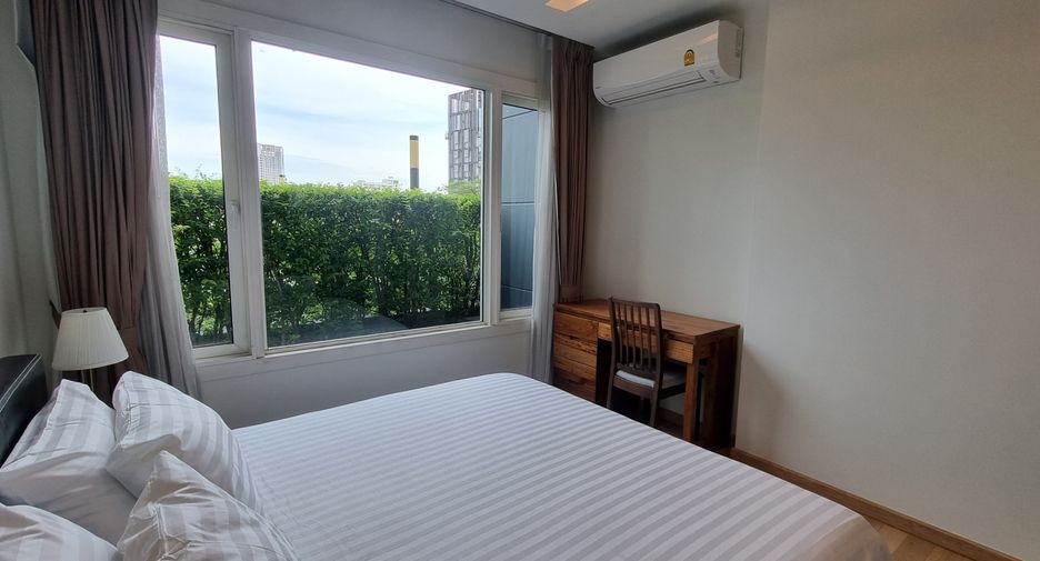 For sale 2 bedrooms apartment in Khlong Toei, Bangkok