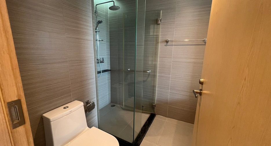 For sale 2 bedrooms apartment in Khlong Toei, Bangkok