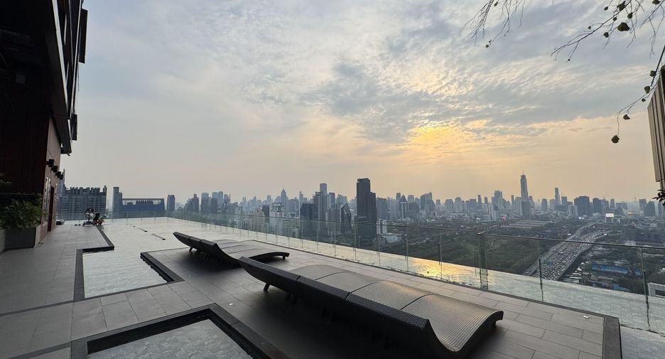 For sale and for rent 1 bed condo in Huai Khwang, Bangkok