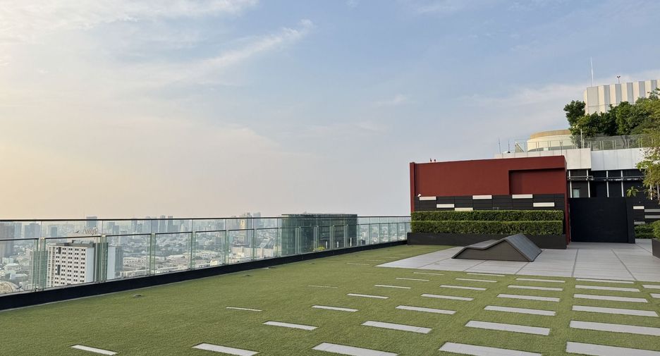 For sale and for rent 1 bed condo in Huai Khwang, Bangkok