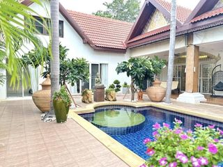 For rent 4 bedrooms house in Bang Lamung, Chonburi