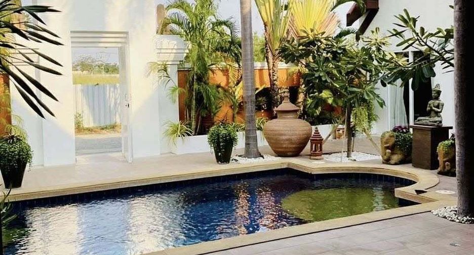 For rent 4 bedrooms house in Bang Lamung, Chonburi