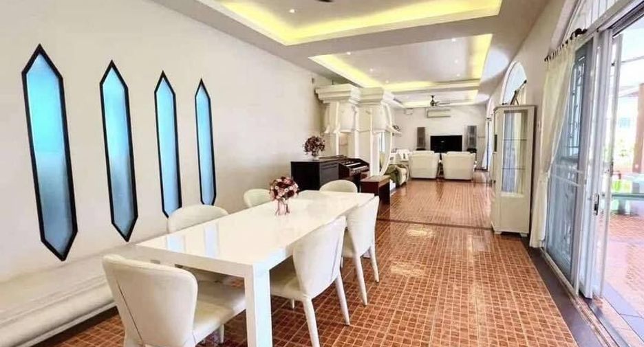 For rent 4 bedrooms house in Bang Lamung, Chonburi