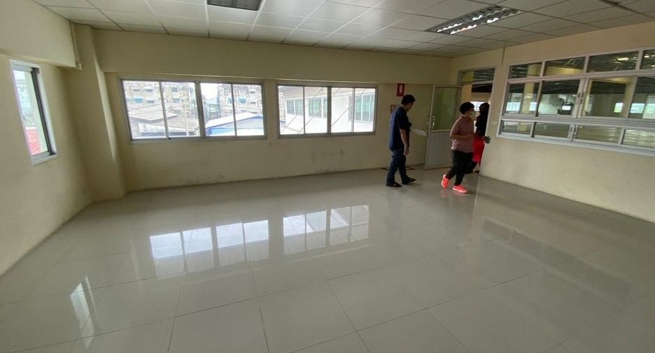 Casa en alquiler de estudio en Phra Pradaeng, Samut Prakan