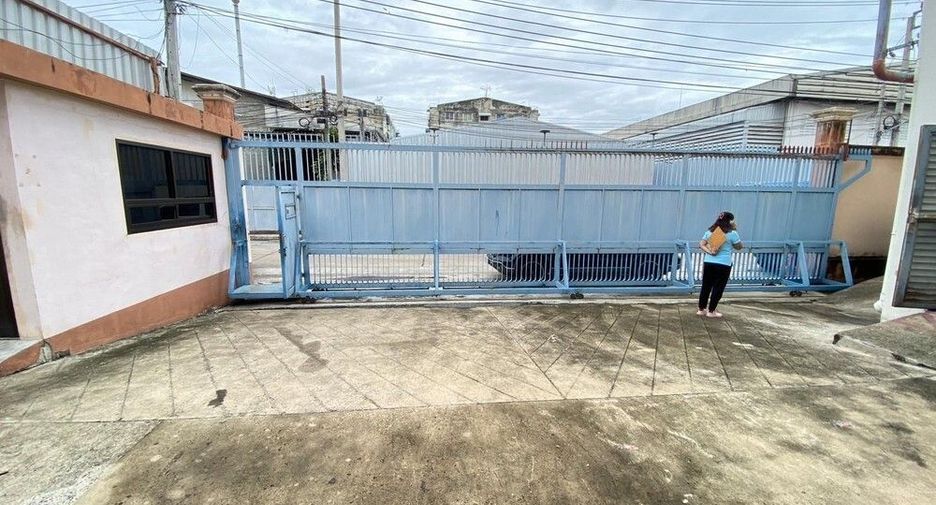 Casa en alquiler de estudio en Phra Pradaeng, Samut Prakan