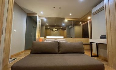 Condo en alquiler de 1 habitaciones en Bang Rak, Bangkok