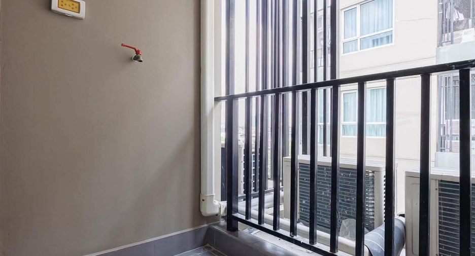 For sale studio condo in Phra Khanong, Bangkok