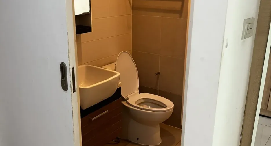For sale and for rent 1 bed condo in Phra Khanong, Bangkok