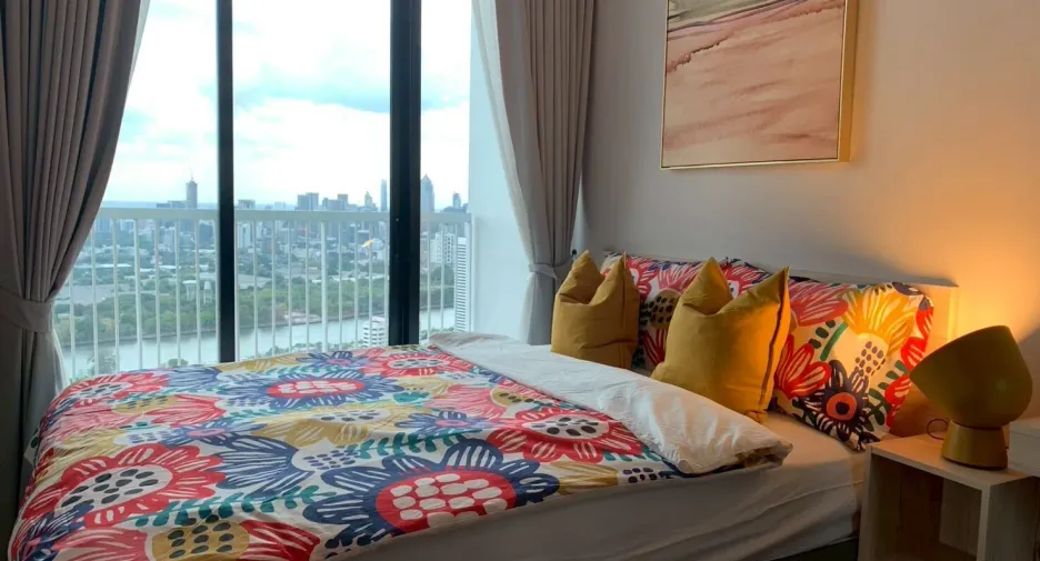 For rent 2 bedrooms condo in Khlong Toei, Bangkok
