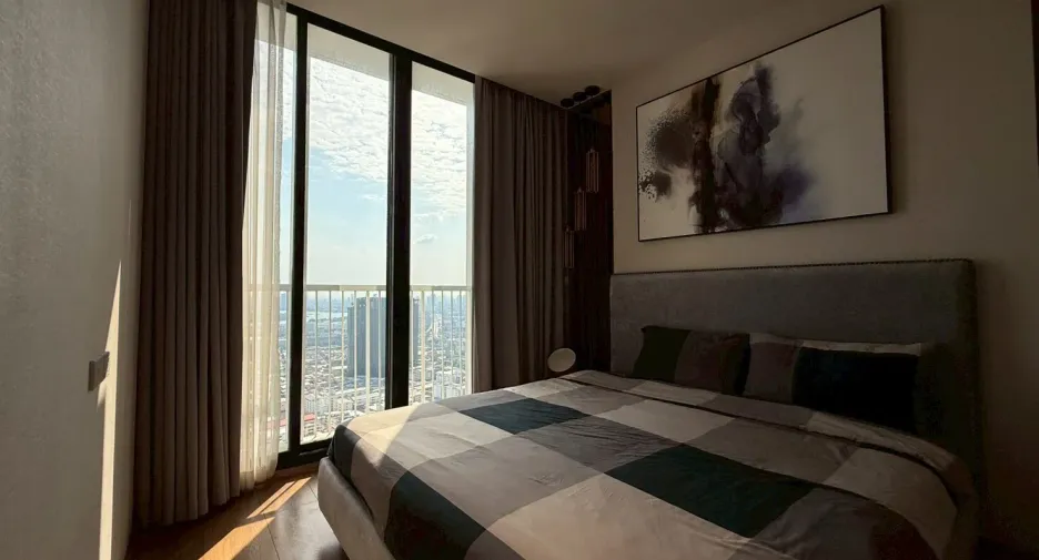 For rent 2 bedrooms condo in Khlong Toei, Bangkok
