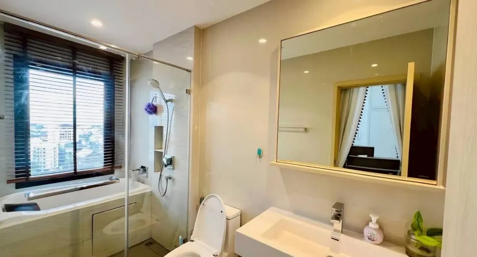 For sale and for rent 2 bedrooms condo in Watthana, Bangkok