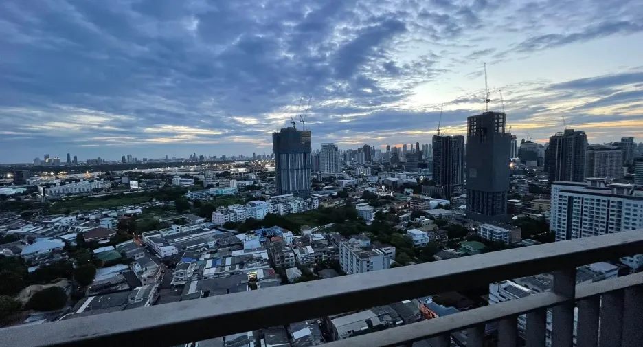 Wohnung zur Miete mit 1 Zimmer in Khlong Toei, Bangkok