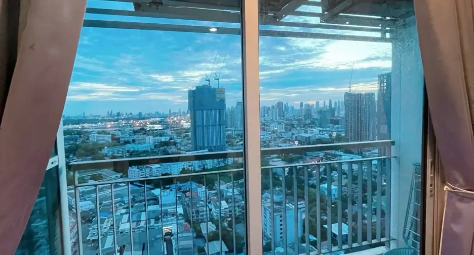 Wohnung zur Miete mit 1 Zimmer in Khlong Toei, Bangkok