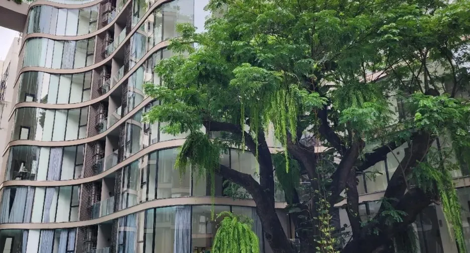 For sale 1 bed condo in Khlong Toei, Bangkok