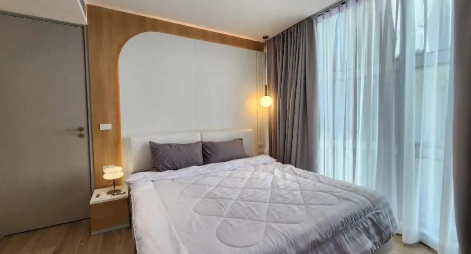 For sale 1 bed condo in Khlong Toei, Bangkok