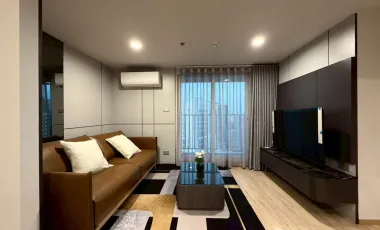 For rent 2 bedrooms condo in Bang Rak, Bangkok