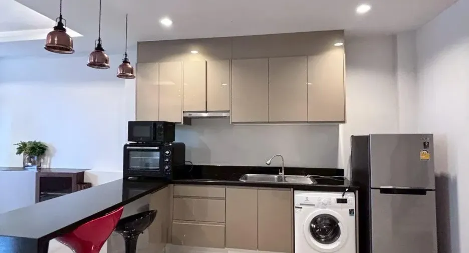 Casa adosada en alquiler de 3 habitaciones en Watthana, Bangkok