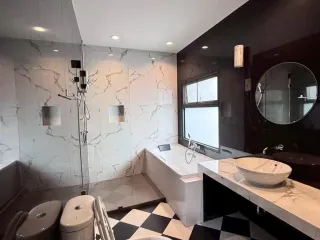 Reihenhaus zur Miete mit 3 Zimmer in Watthana, Bangkok