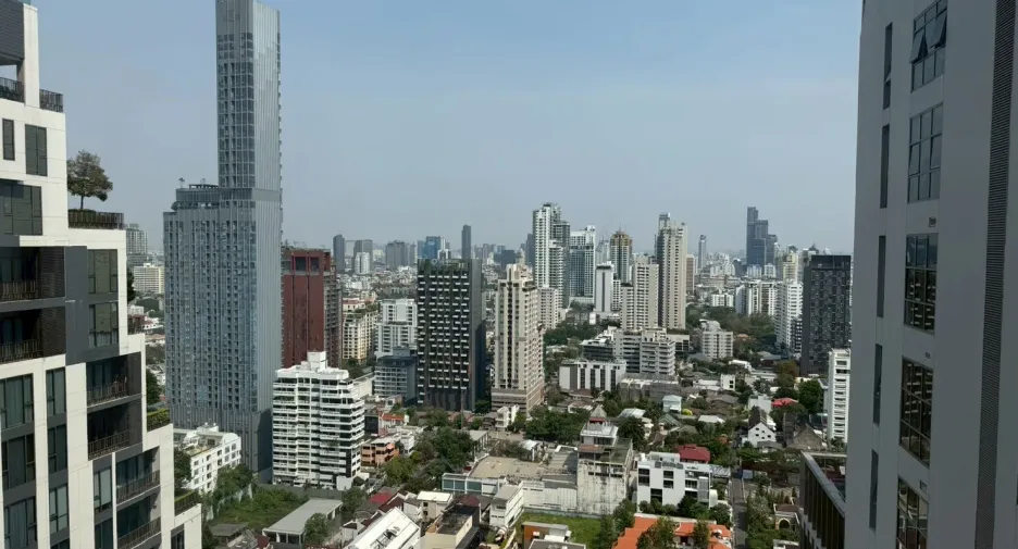 For rent 2 bedrooms condo in Khlong Toei, Bangkok