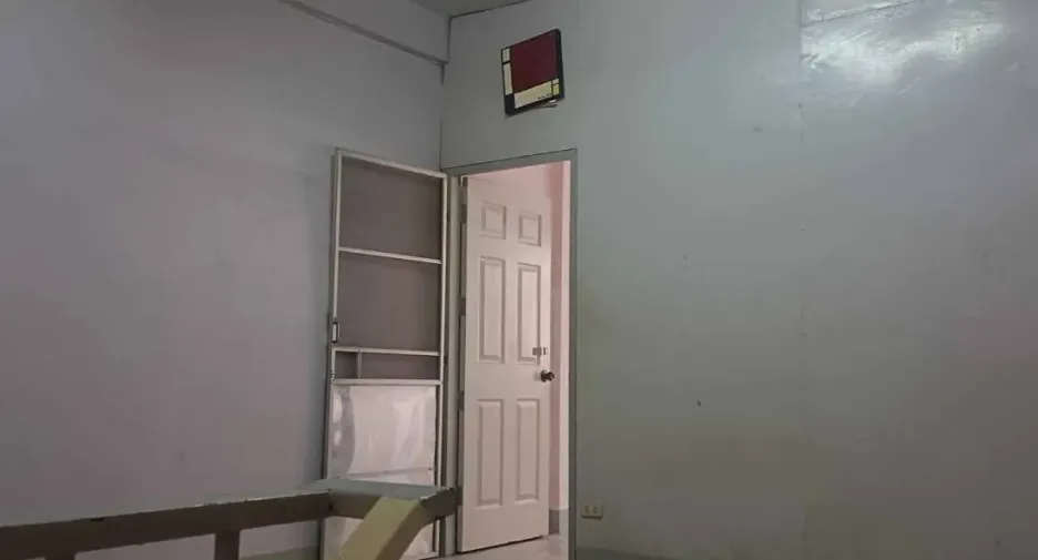 For rent 2 bedrooms house in Bang Kapi, Bangkok