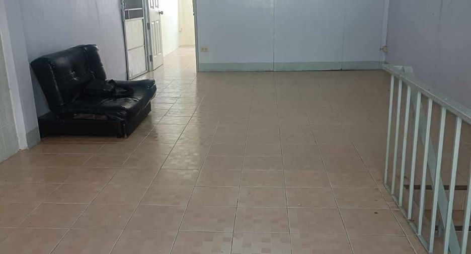 For rent 2 bedrooms house in Bang Kapi, Bangkok