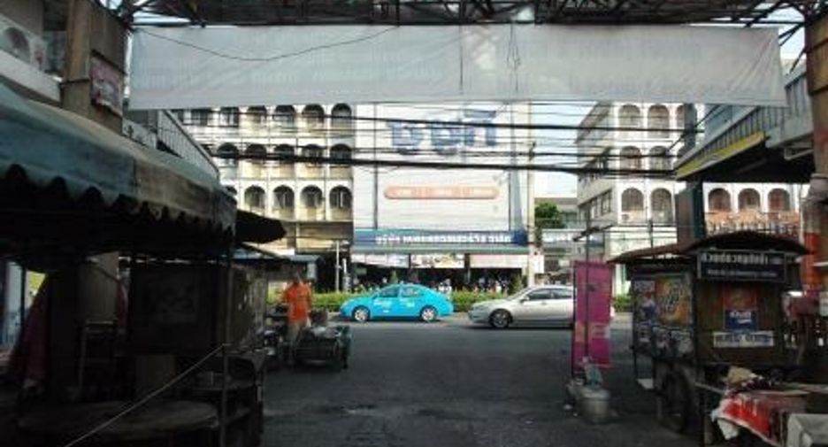 For rent 2 bedrooms house in Bang Kapi, Bangkok