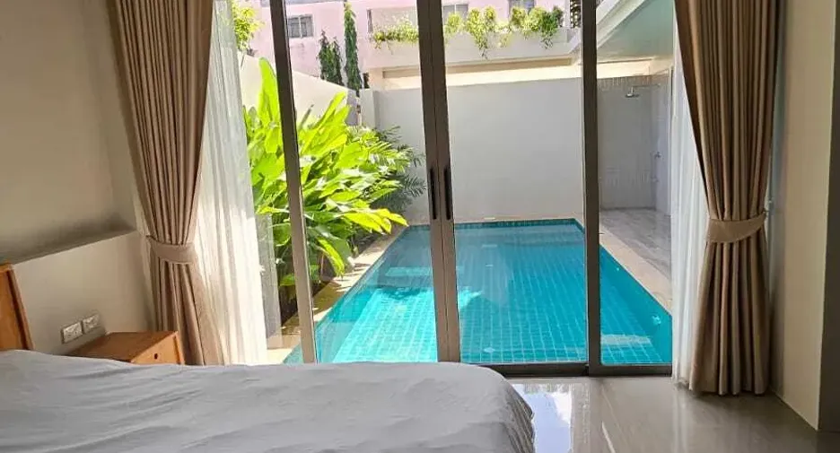 À louer 3 chambres villa à Mueang Phuket, Phuket