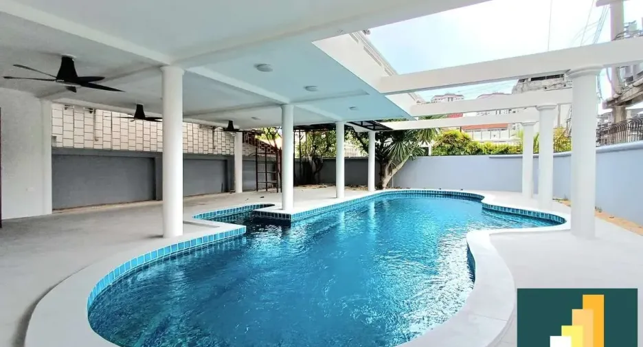 For rent and for sale 7 bedrooms house in Bang Lamung, Chonburi