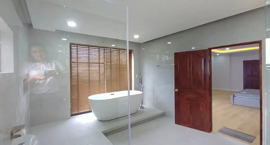 For rent and for sale 7 bedrooms house in Bang Lamung, Chonburi