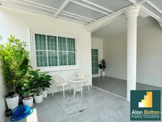 À louer 2 chambres maison à Bang Lamung, Chonburi