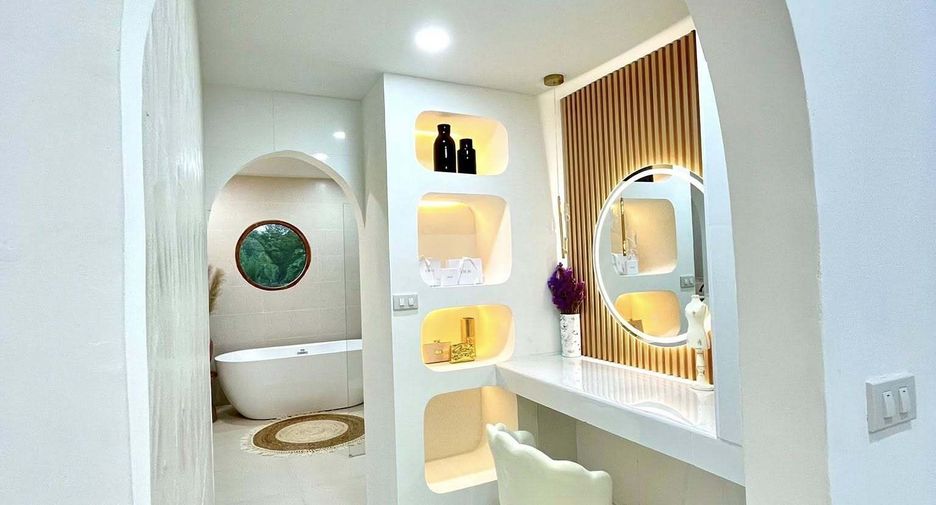 For rent 3 bedrooms townhouse in Mueang Chiang Mai, Chiang Mai