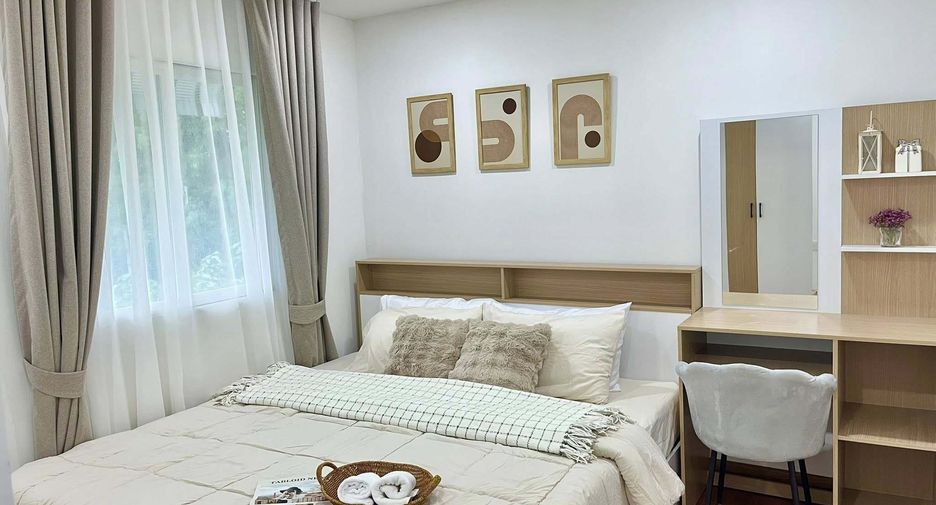 For rent 3 bedrooms townhouse in Mueang Chiang Mai, Chiang Mai