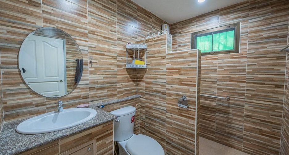 For sale 2 bedrooms house in East Pattaya, Pattaya