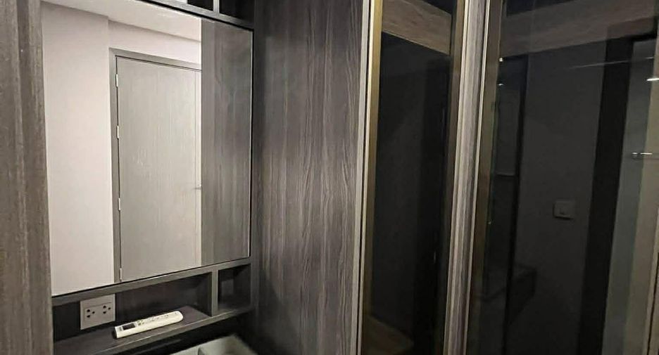 For rent 2 bedrooms condo in Mueang Samut Prakan, Samut Prakan
