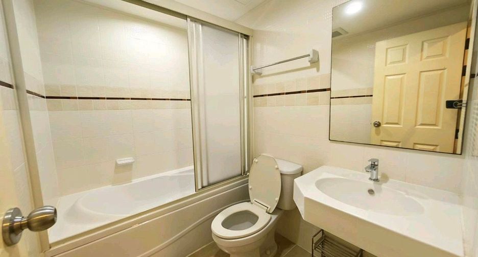 For sale 2 bedrooms condo in Phaya Thai, Bangkok