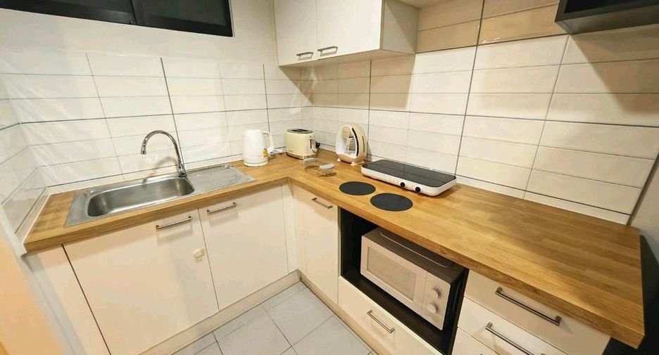 For sale 2 bedrooms condo in Phaya Thai, Bangkok