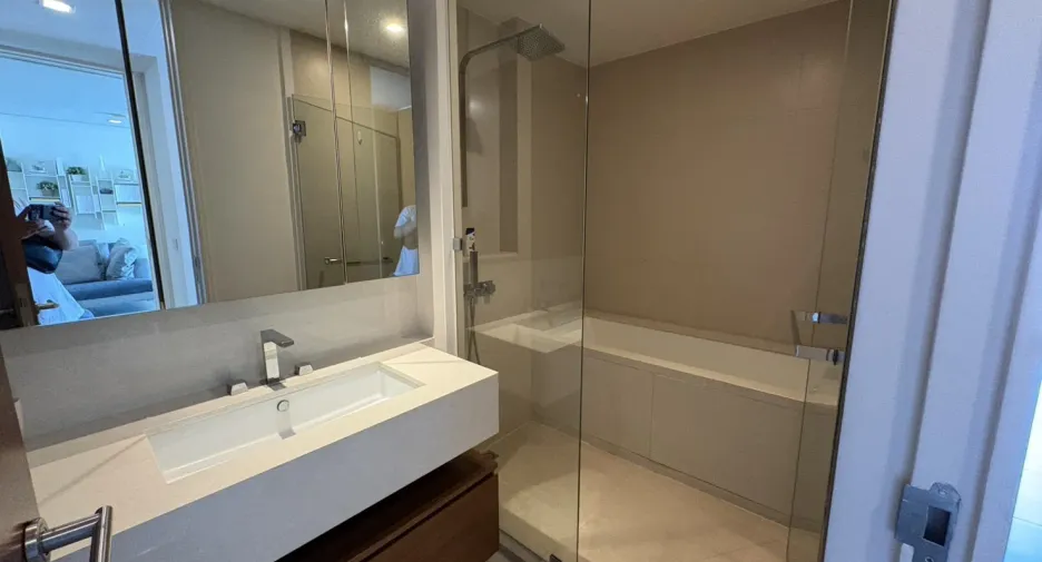 Condo en venta de 2 habitaciones en Sathon, Bangkok