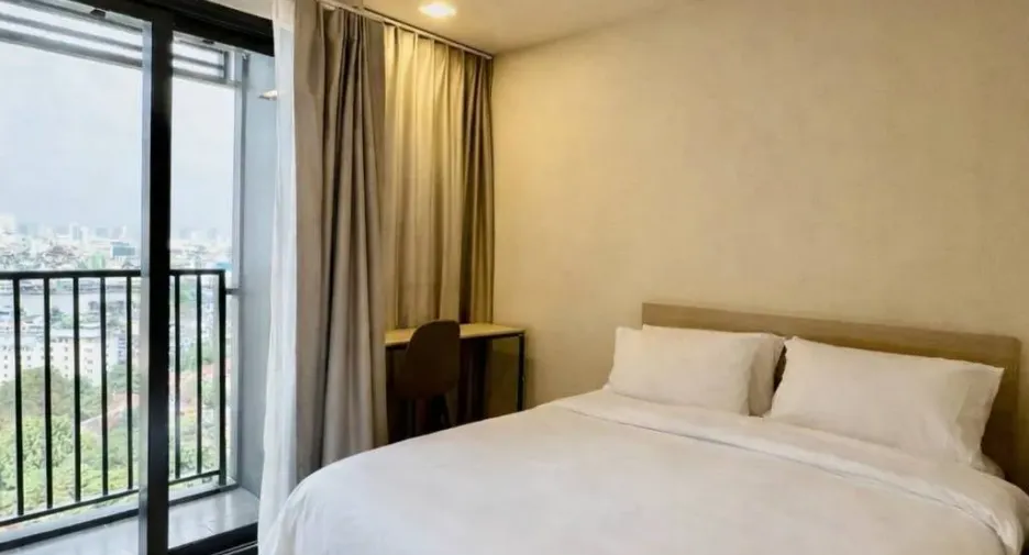 Condo en alquiler de 1 habitaciones en Khlong San, Bangkok