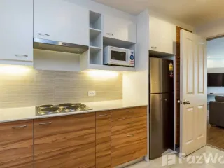 Condo en alquiler de 2 habitaciones en Yan Nawa, Bangkok