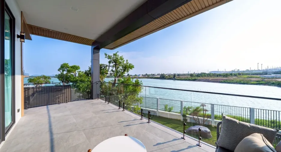 Haus zum Kauf mit 8 Zimmer in East Pattaya, Pattaya