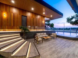 Haus zum Kauf mit 8 Zimmer in Bang Lamung, Chonburi